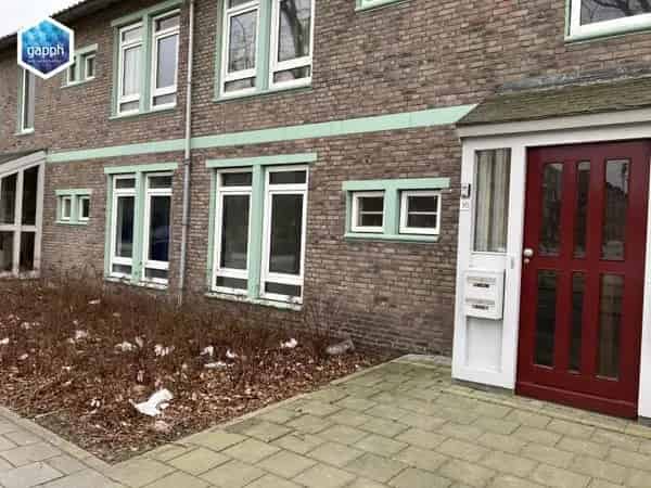 Appartement Amsterdam: tijdelijke woonruimte nabij openbaar vervoer