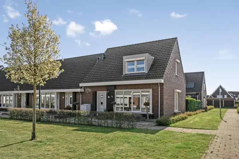 Gasloze Hoekwoning 128m² 3 slaapkamers Tholen