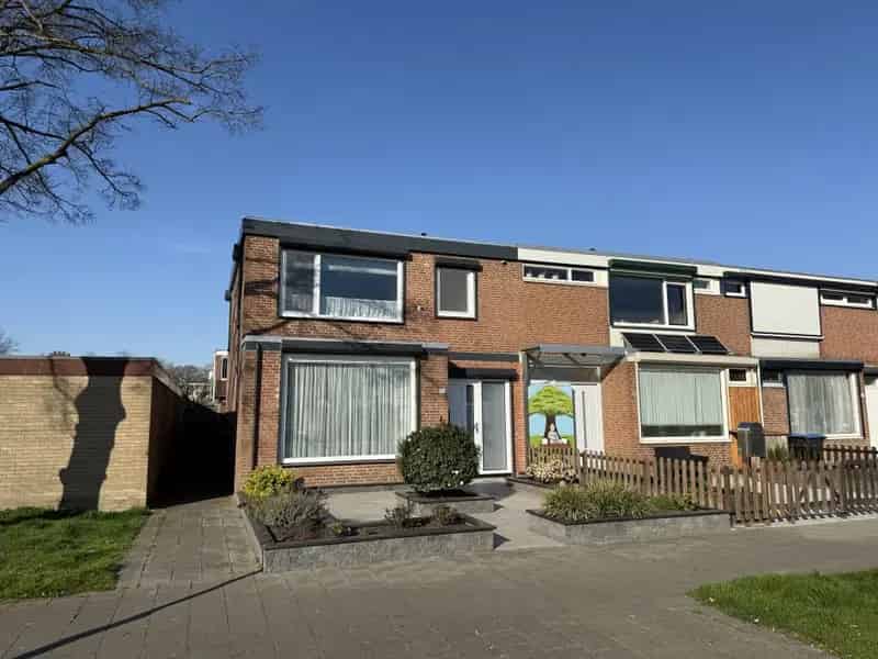 Ruime Hoekwoning Westrand 3 slaapkamers Garage Rolluiken