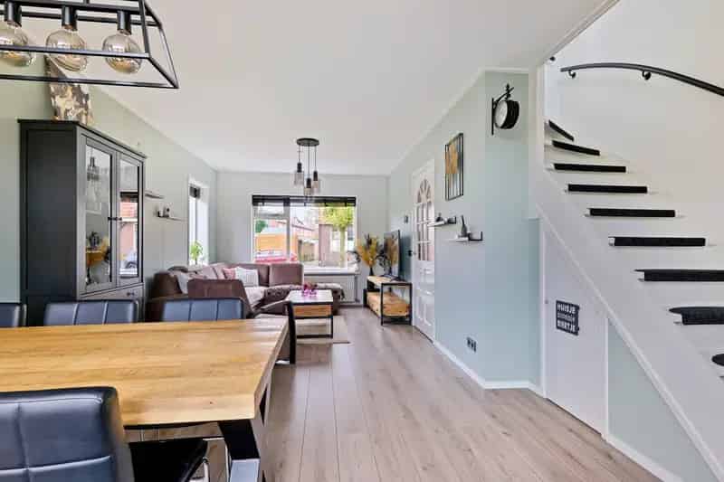 Huis te koop Zaandijk Tuinstraat: Instapklare hoekwoning met tuin