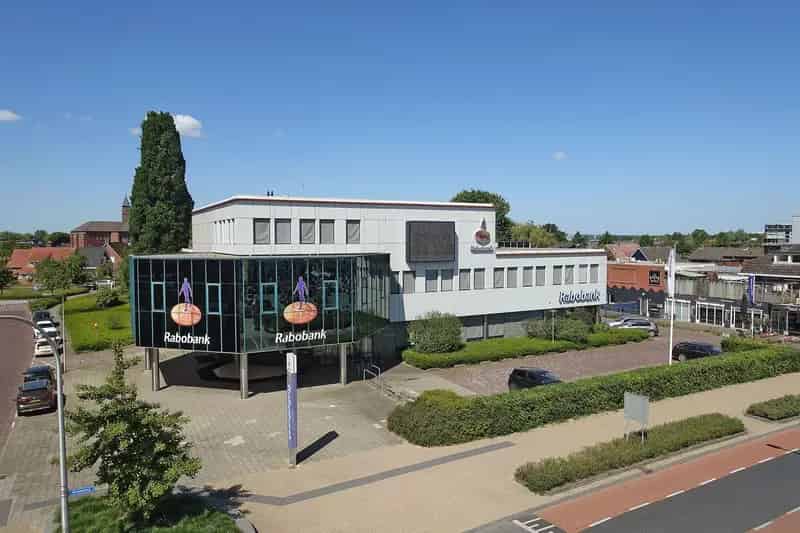 Kantoor te Koop Rijssen 2562m2 69 Parkeren Energielabel B