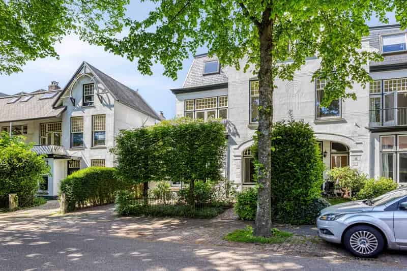 Karakteristieke Villa Hilversum 6 Slaapkamers Grote Tuin