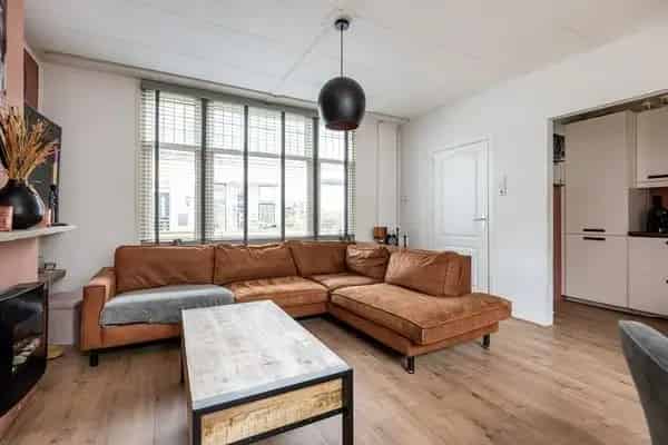 Charmante starterswoning Dirksland 2 slaapkamers moderne keuken