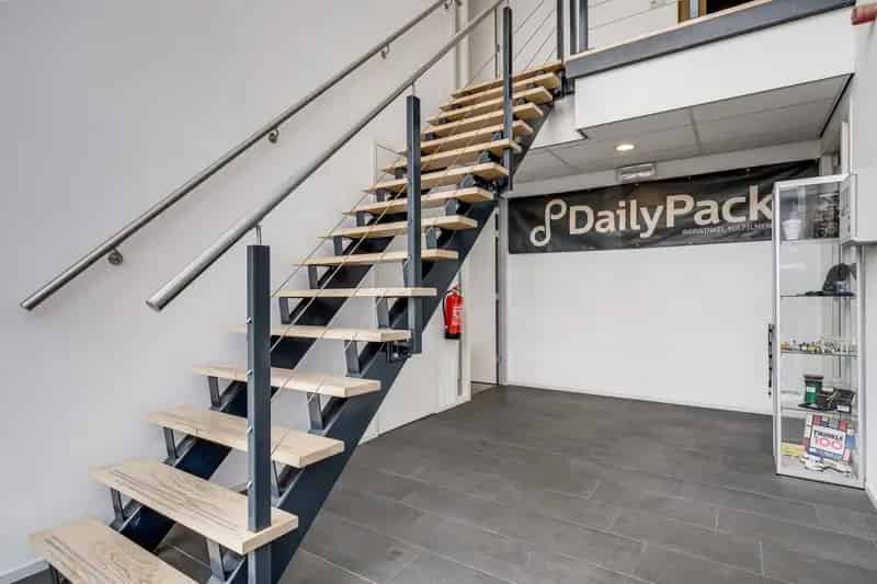 Bedrijfshal te koop Leusden 834m²