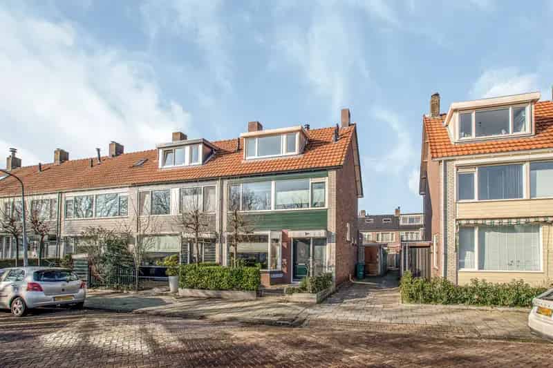 Huis te koop Haarlem De Krim - Ruime gezinswoning