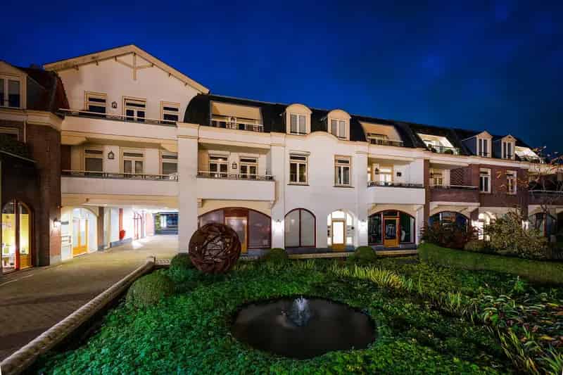 Appartement te koop Laren Centrum 120m2 2 Terrassen Parkeerplaats