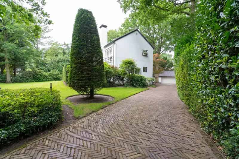 Huis te Koop Wassenaar Konijnenlaan 5 Slaapkamers Grote Tuin
