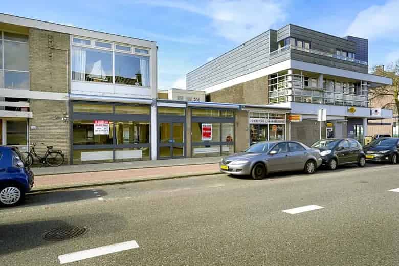 270 m2 Winkelruimte te Huur Voorschoten