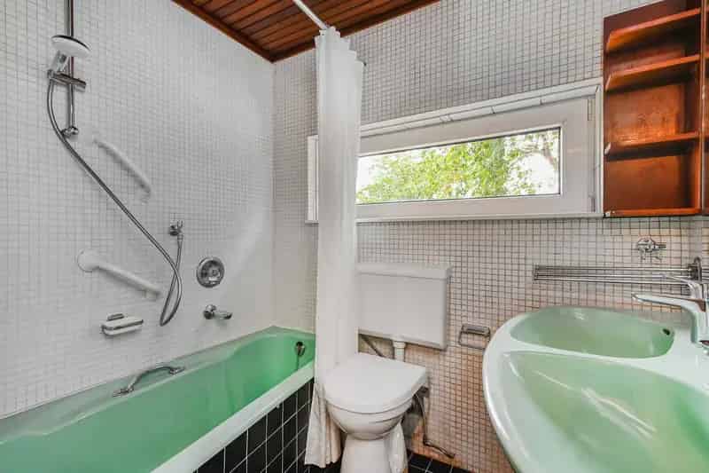 Ruime Hoekwoning te Koop in Naaldwijk 5 Slaapkamers Garage Tuin