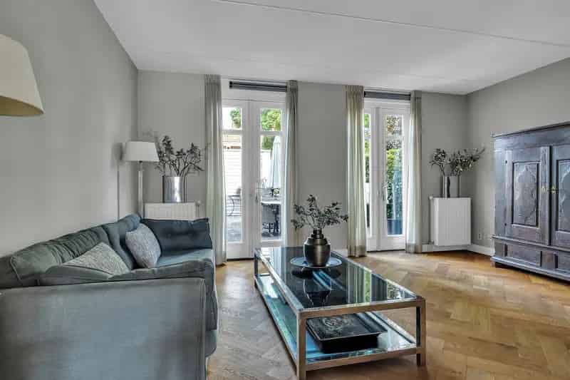 Huis te koop Bussum 172m2 3 lagen tuin parkeerplaats