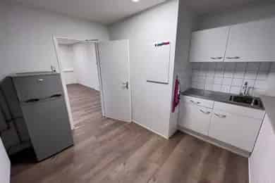 Bedrijfsruimte Rotterdam 171m2 te huur A16