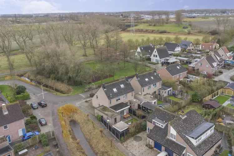 Te koop: Ruime Tweekapper met 3 slaapkamers en Zonnepanelen