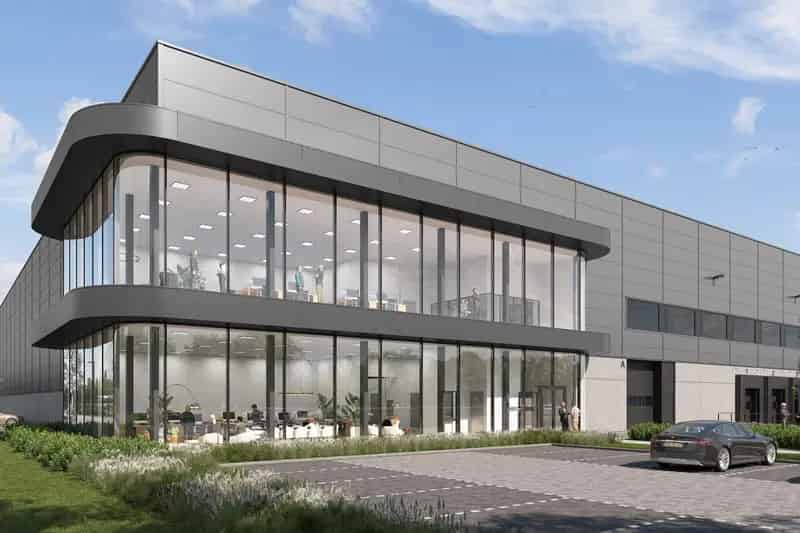 Bedrijfshallen te Huur Heerenveen 47063m2