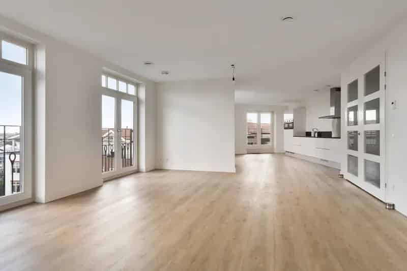 Ruim appartement 135m2 3 slaapkamers balkon terras vloerverwarming