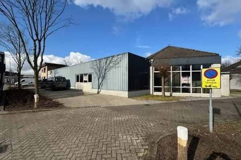 Bedrijfsruimte te huur Best 245m2 Kantoor