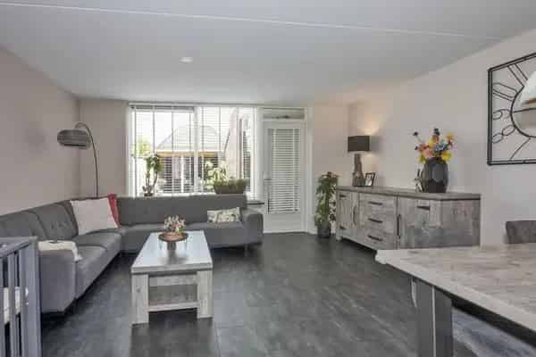 4 Slaapkamers Tussenwoning Energielabel A Veeneslagen