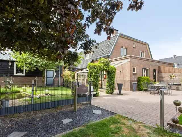 Tweekapper Lent 4 slaapkamers Grote Schuur Ruime Tuin