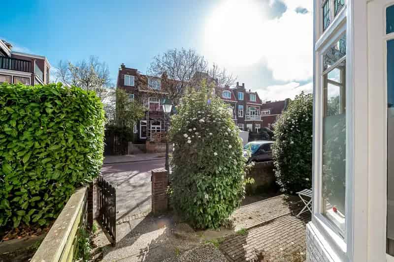 Herenhuis te Koop Statenkwartier 8 slaapkamers 242m2