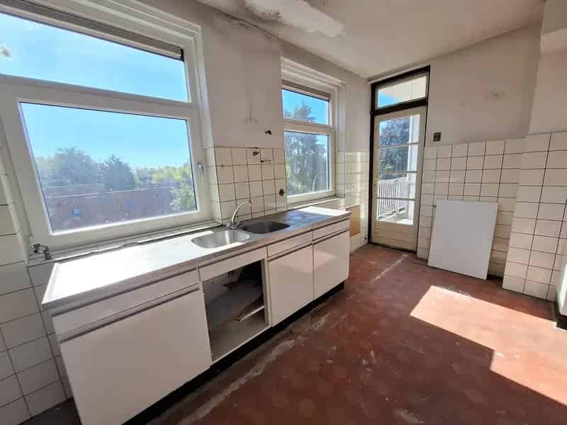 Opknapwoning Hillesluis Balkon Ruime Woonkamer Keuken