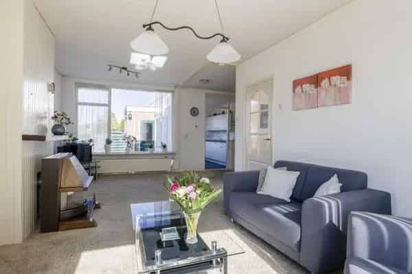 Huis Te Koop , 39, Dominee S. Huismansstrjitte, Stiens, Fryslân
