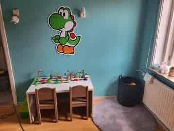 Gratis Kinderbed en Bureau met Stoeltjes