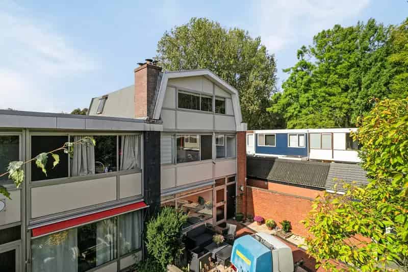Gerenoveerde Hoekwoning Zaandam: 131m², Tuin, Veranda