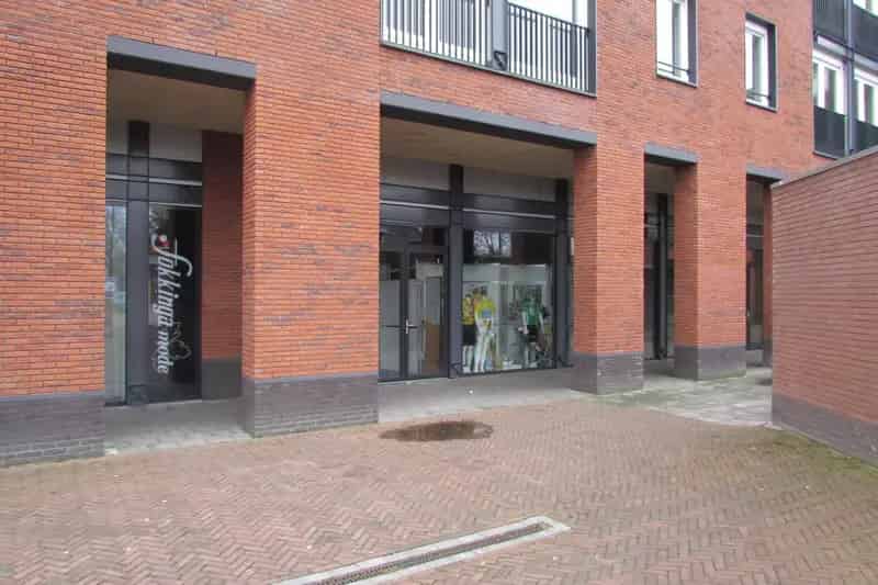 Winkel te huur Surhuisterveen 190m2 Torenplein