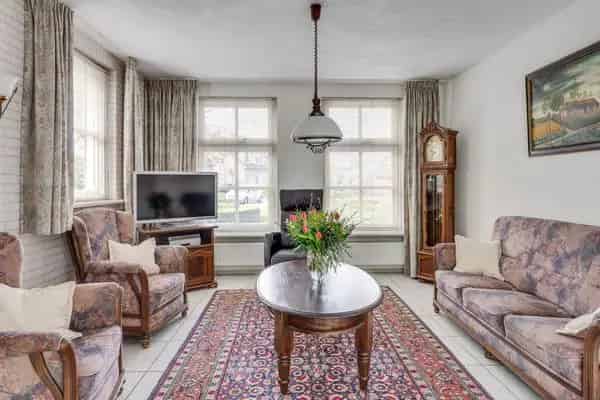 Vrijstaand Woonhuis 4 slaapkamers Grote Garage Royale Tuin