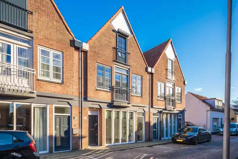 Luxe Stadsvilla Oud-Beijerland 5 Slaapkamers 236m²