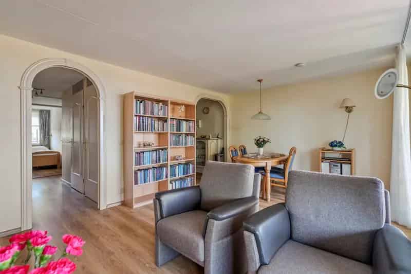 3-kamer appartement 's-Gravenland ruim balkon 2 slaapkamers
