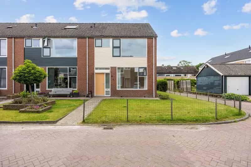 Hoekwoning Grootegast 3 slaapkamers 233m2
