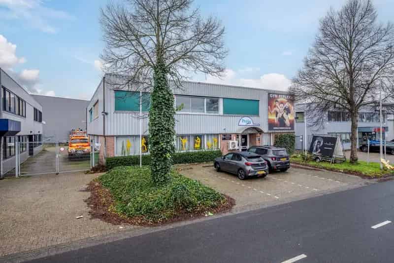 Bedrijfshal Arnhem te huur 817m²