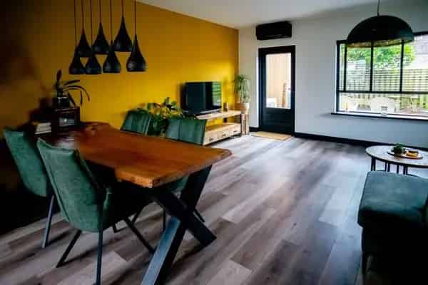 Hoekwoning Zwaag 3 slaapkamers ruime tuin