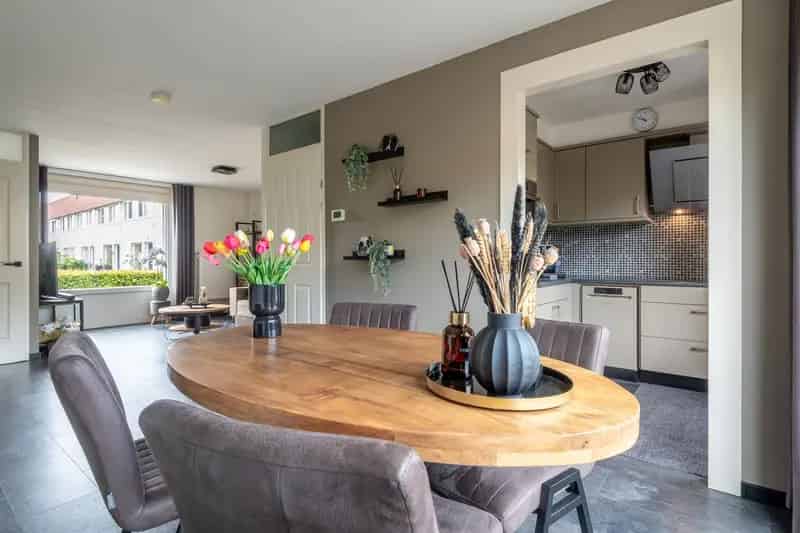 Huis te koop Oosterhout: Ruime gezinswoning 3 slaapkamers grote zolder