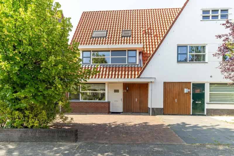 Huis te koop Den Haag 5 slaapkamers  tuin op het zuiden
