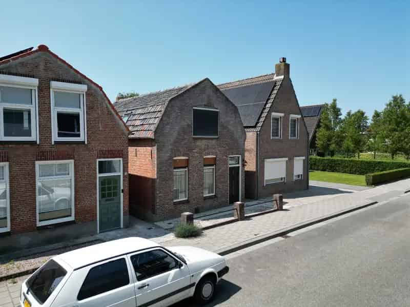 Vrijstaande woning Biervliet Franse kap 3 slaapkamers