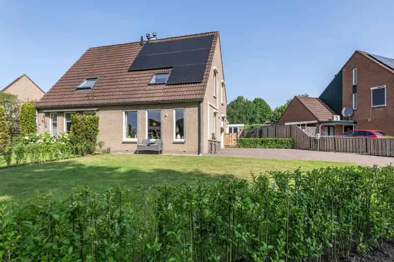 Ruime woning Schoonebeek energielabel A 12 zonnepanelen