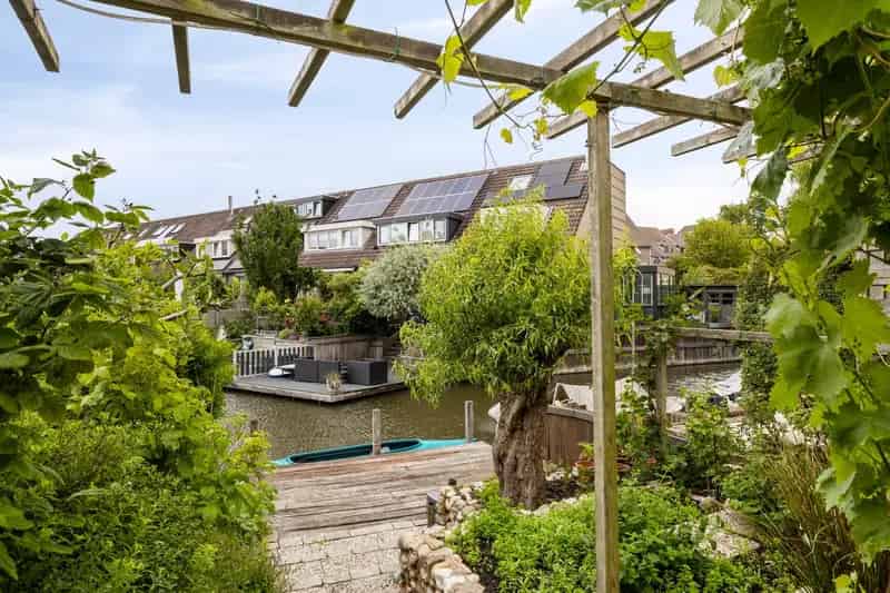 5 Kamer Eengezinswoning Aan Het Water Zoetermeer
