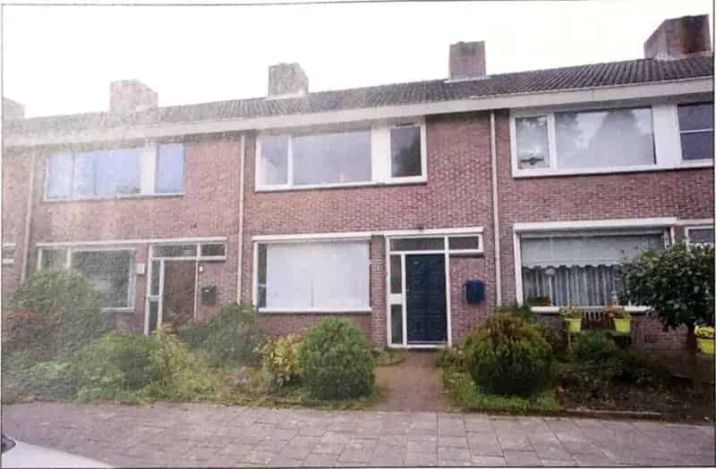 Kamer nabij Universiteit en Winkelcentrum