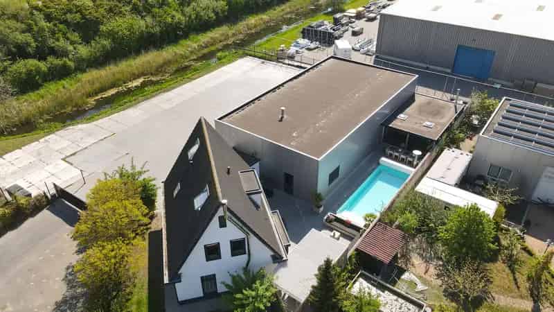 Bedrijfshal Steenwijk Wonen Werken Ontspannen