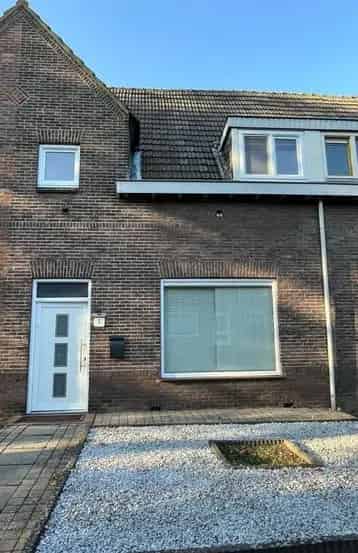 Tussenwoning te huur Brunssum 100m2 3 slaapkamers