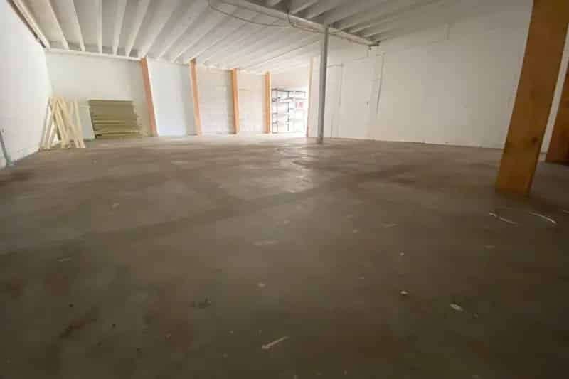 Bedrijfshal te koop Almere 195m²