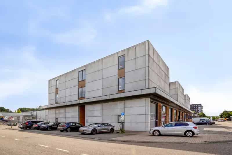Kantoorruimte te Koop Amsterdam West 118m2 3 Parkeerplaatsen