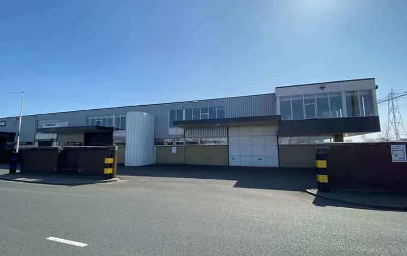 Showroom Kantoorruimte Groningen 1350m2 Groothandelscentrum
