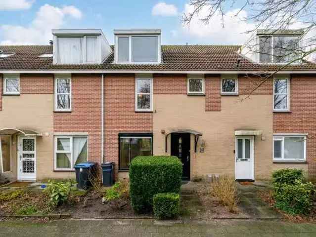 Boogschutter 22 Amstelveen: Ruim Familiehuis met Uitbouw