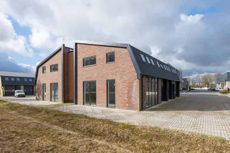 Bedrijfshal te koop Uddel: 112m² moderne unit nabij A1 A28