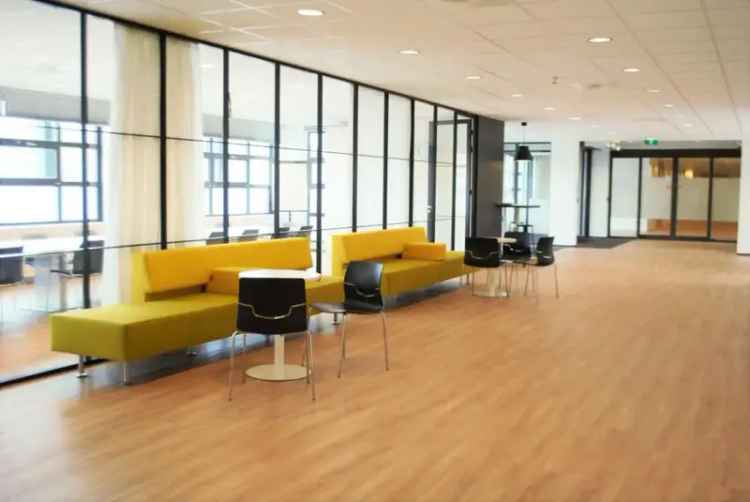 U-Building Kantoorruimte te huur Lage Weide