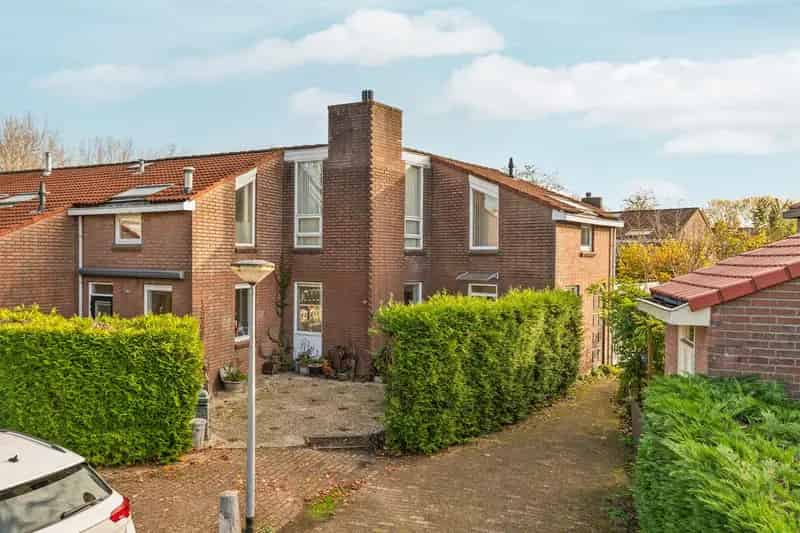 Unieke W woning Almere Haven 4 slaapkamers gerenoveerd 2024