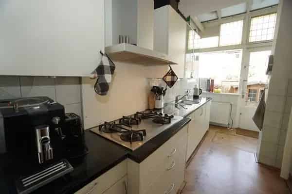 Gestoffeerde 3 4 Kamer Benedenwoning Nabij Rotterdam Centraal