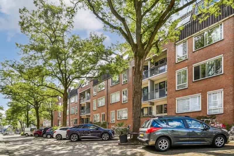 Amsterdam Staatsliedenbuurt Appartement 85m2 3 slaapkamers 2 balkons